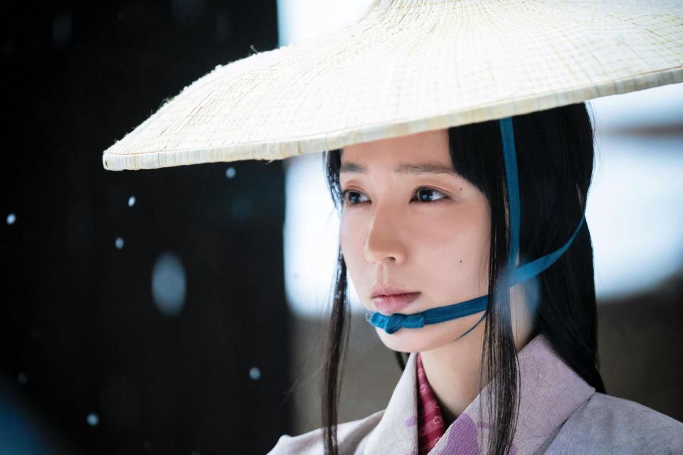 ええっ退場！？【豊臣兄弟】次回タイトルに騒然 まだ数秒しか登場してない大物俳優→突然の一挙退場「１話で終わり？」「無駄遣いの予感」「まさか鷹に餌やって終わり？」 - デイリースポーツ