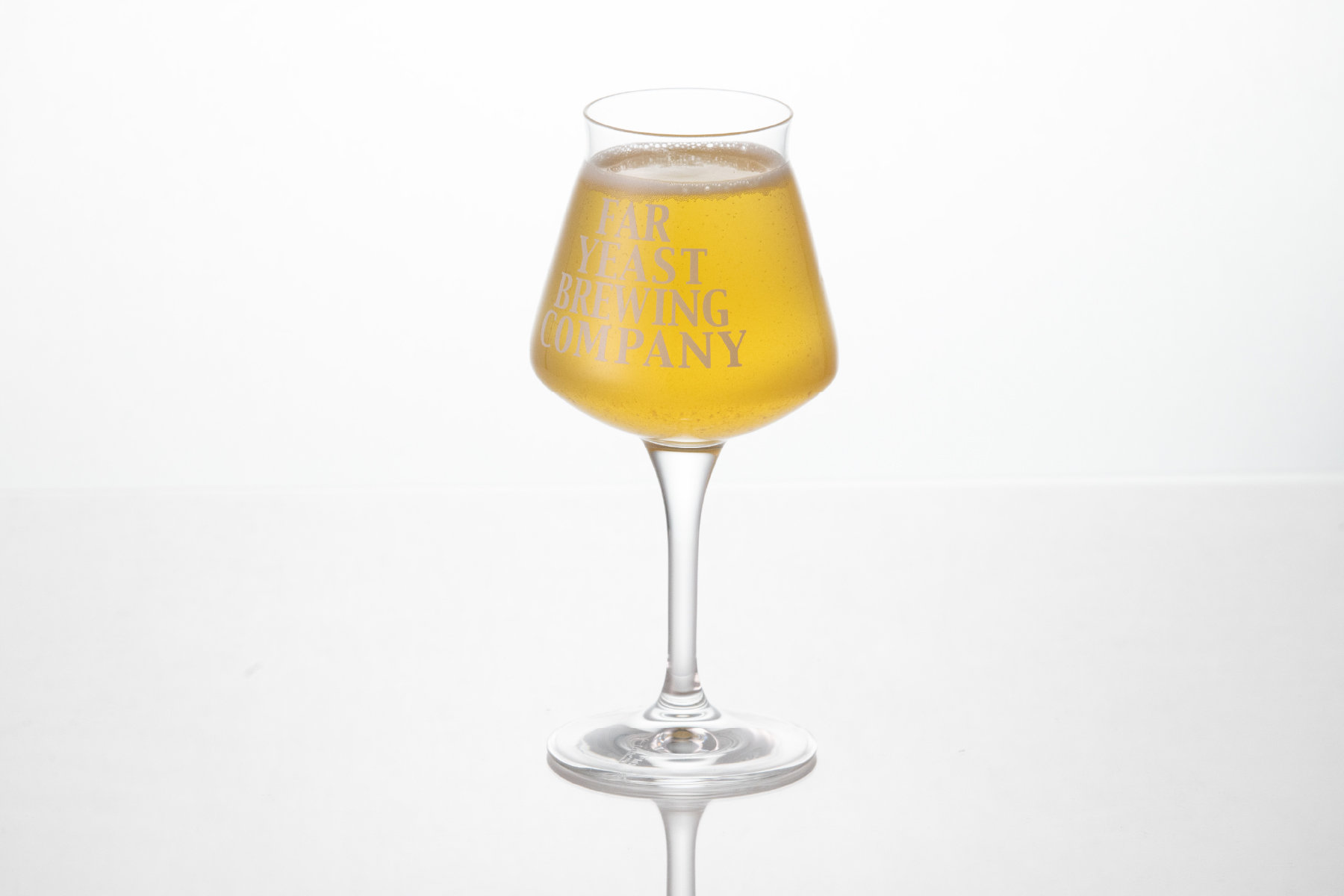 Far Yeast Brewing「Far Yeast Peach Haze」