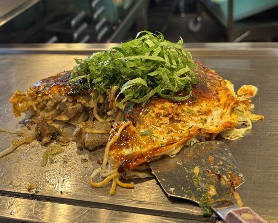 【石巻】ボリューム満点! 熱々の広島風お好み焼きが最高「広島のお好み焼 すぎ乃」 | TRILL【トリル】 【石巻】ボリューム満点! 熱々の広島風お好み焼きが最高「広島のお好み焼 すぎ乃」 | TRILL【トリル】