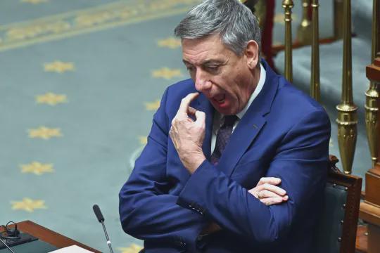 ジャンボン、同じくデミルによって打ち切られた団体からの補助金を取り消したことを「忘れていた」