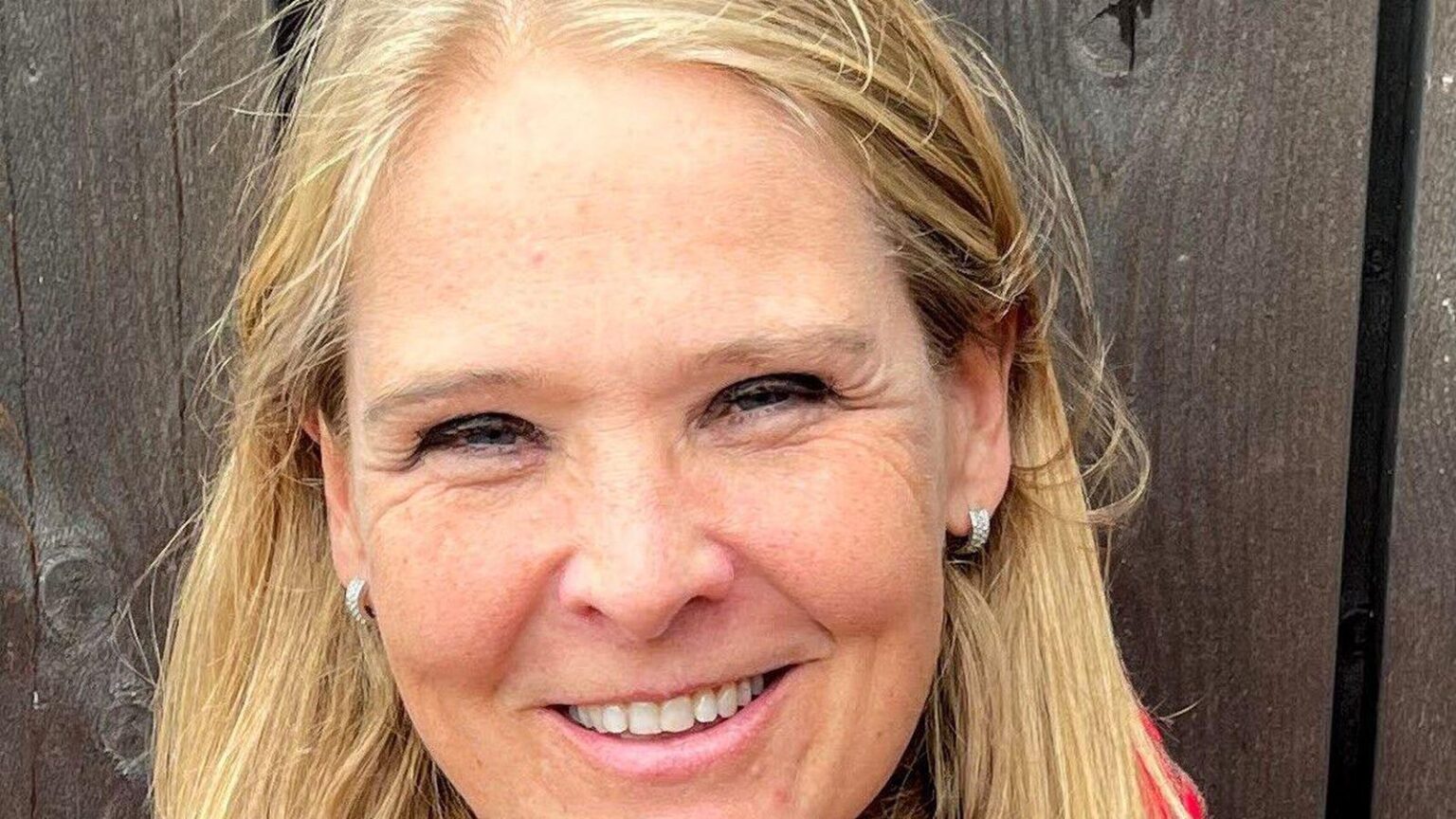 アイスランドは自国を売らず、不確実性は何も売らない