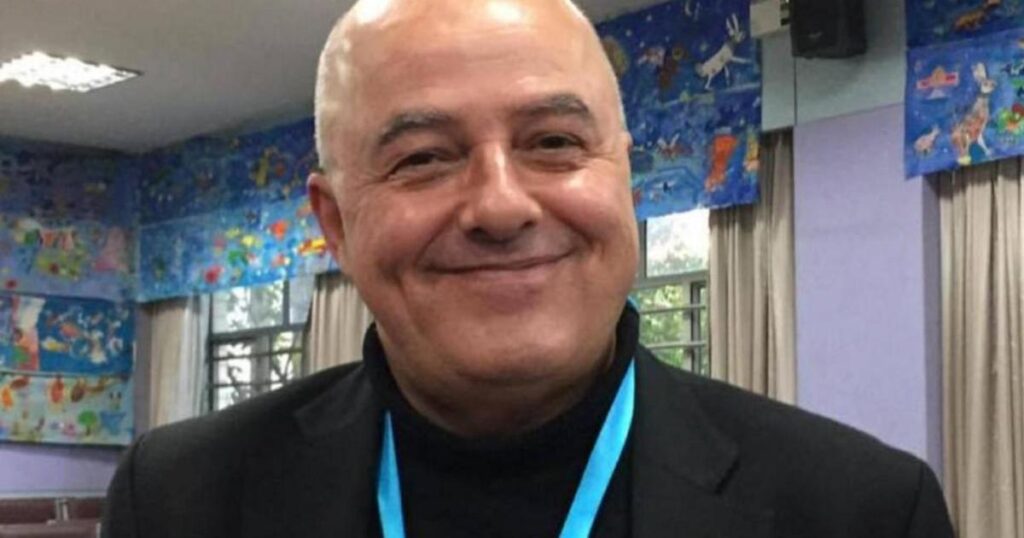 200万ユーロの「疑惑の支払い」に関与した外交官が納税協定を求める