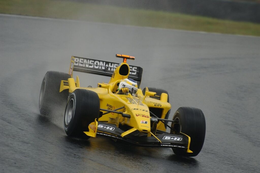 ジャンカルロ・フィジケラの2003年ブラジルグランプリにおける混沌からの勝利 | AutoHebdo