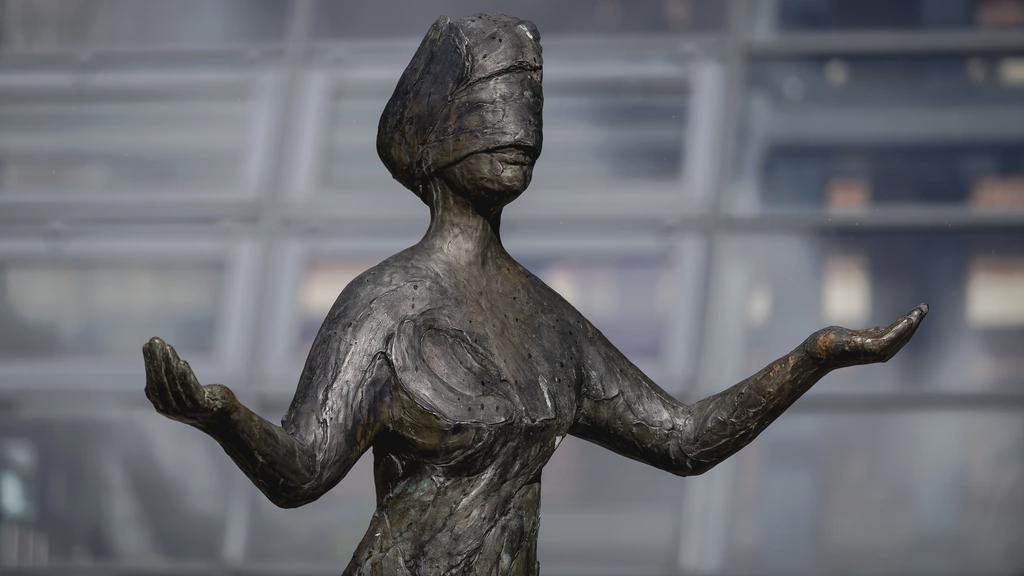 CDA：レイプサイトはオフラインでなければならない、オランダの加害者に対する捜査