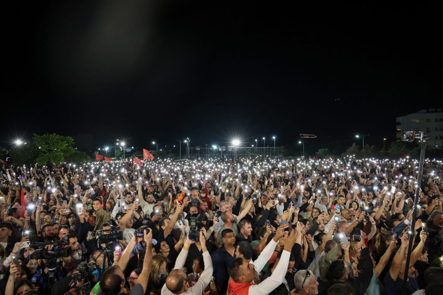 世論調査 - トルコ系キプロス人の4分の3以上が連邦政府の解決策を支持