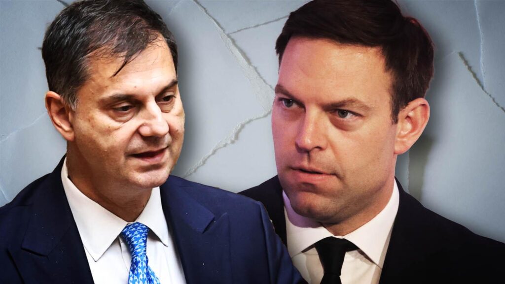 テオハリスの学位を授与されたカッセラキス氏: 「彼はサウスイースタン大学に行ったことがありますか、はい、それともいいえですか?」