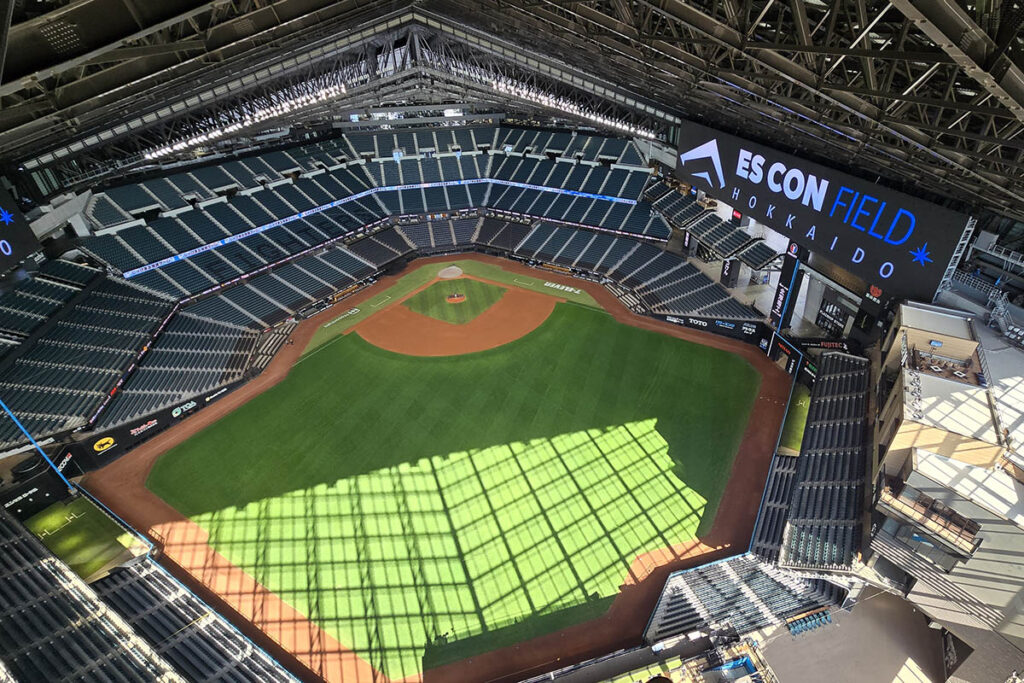 エスコンフィールド北海道、地上70mからスタジアムを一望できる「SKY WALK」 - Impress Watch