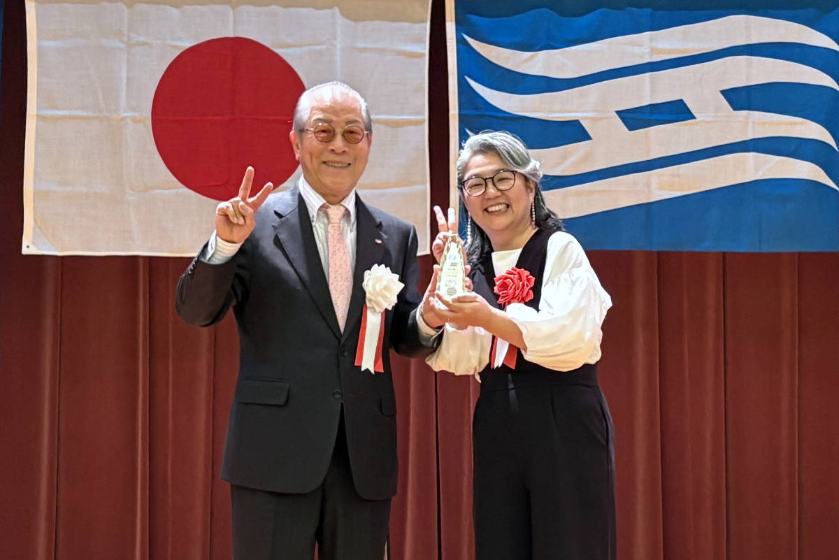 高四代会長（左）と「KUON ODASHI LABORATORY」の石本雅代さん