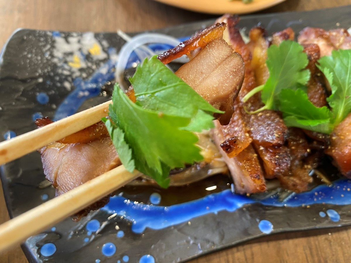 「モモの山椒焼ひね鶏」748円（税込）