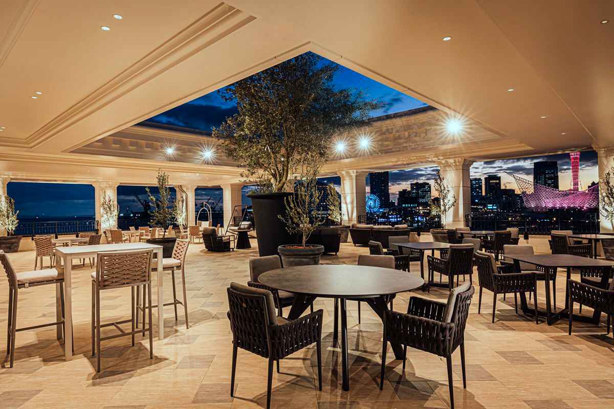 絶景テラスで味わう至高の贅沢！神戸・新港町『ルーフトップ レストランバー エス』営業再開 [画像]