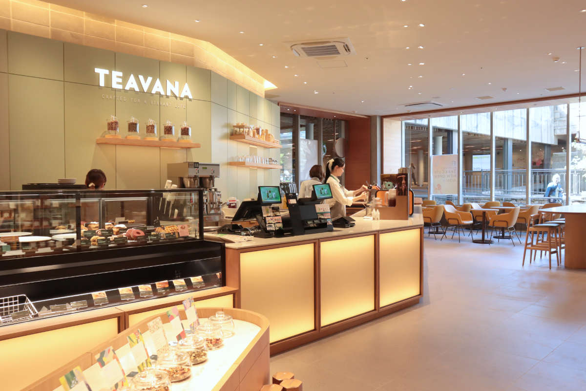 明るくて開放的な店内は「グリーンティー」をイメージ