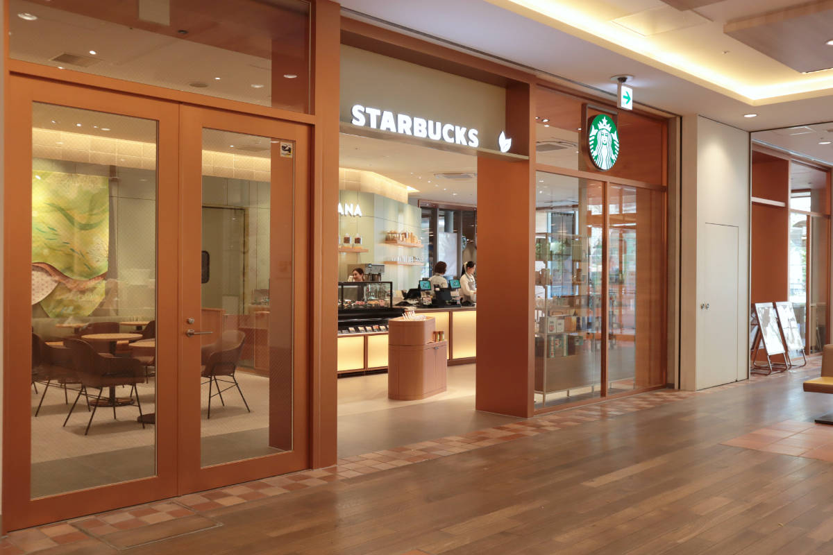 ティーの華やかな魅力を奏でる♪ピオレ姫路にオープン『スターバックス ティー＆カフェ』 [画像]