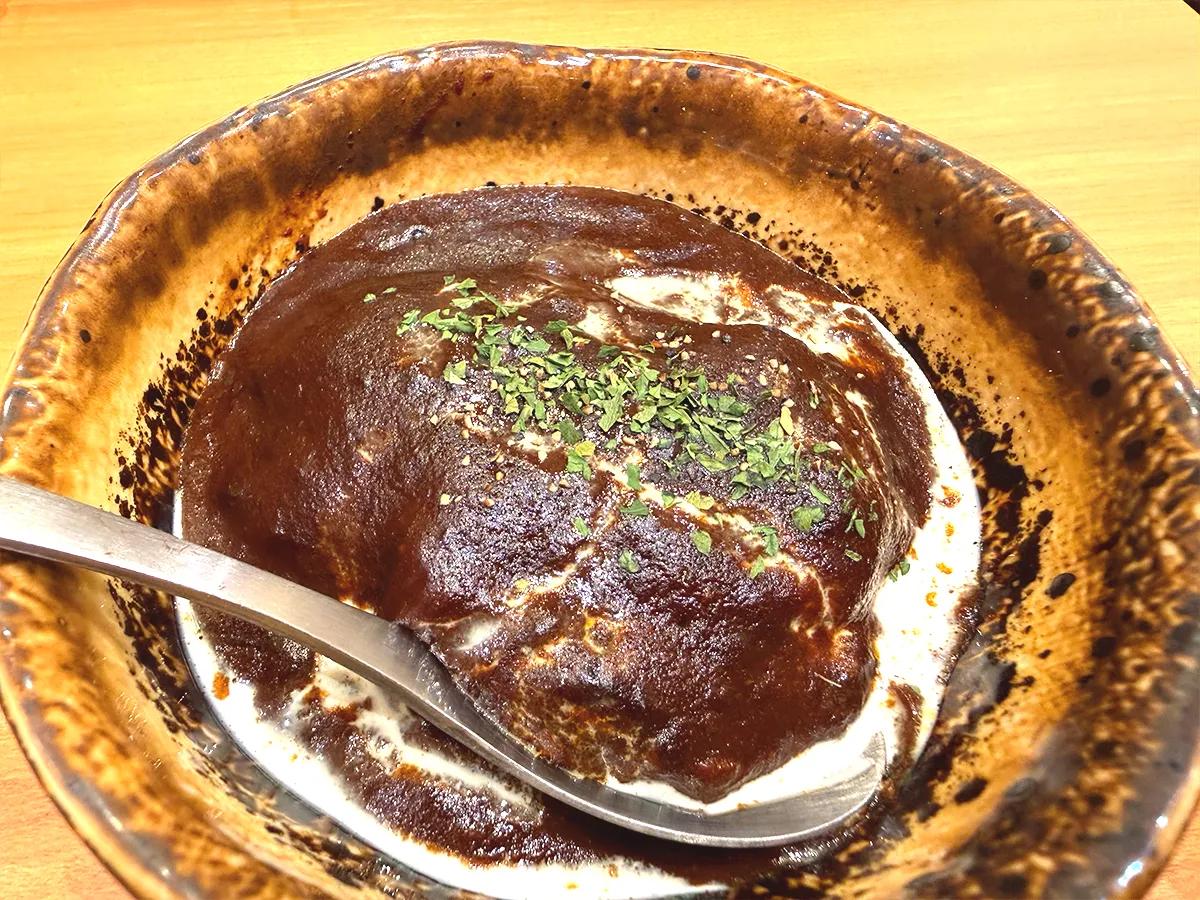 「煮込みハンバーグ」418円（税込）