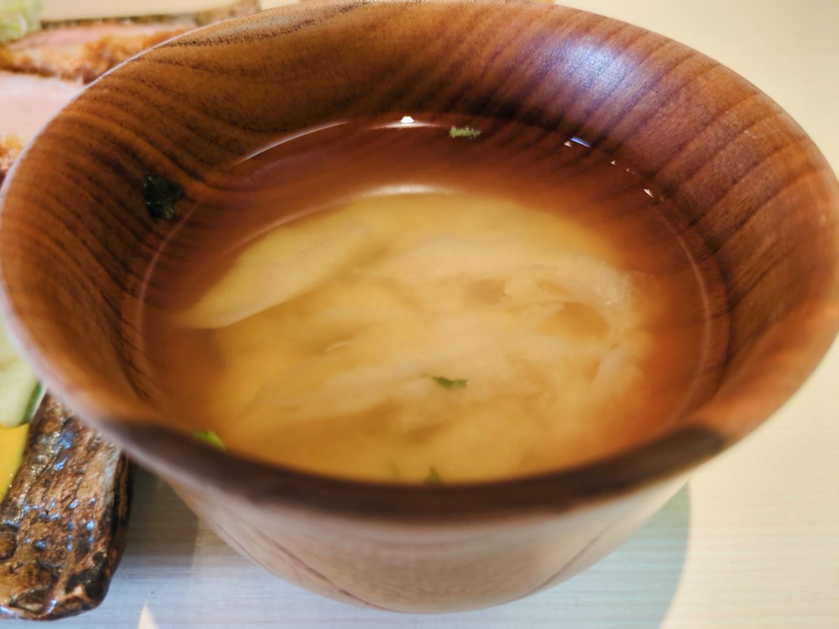 豚シャトーブリアンの絶品柔らかとんかつ♡神戸・さんちか『とんかつ きんとん 』 [画像]