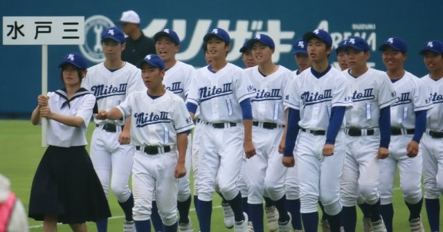 「共学なのに9割以上が女子生徒」茨城の公立校で異変…男子生徒数が急増、人気校に「先生、野球部つくっちゃおうよ！」創部3年で“部員0→21人”のウラ側 - 高校野球 - Number Web