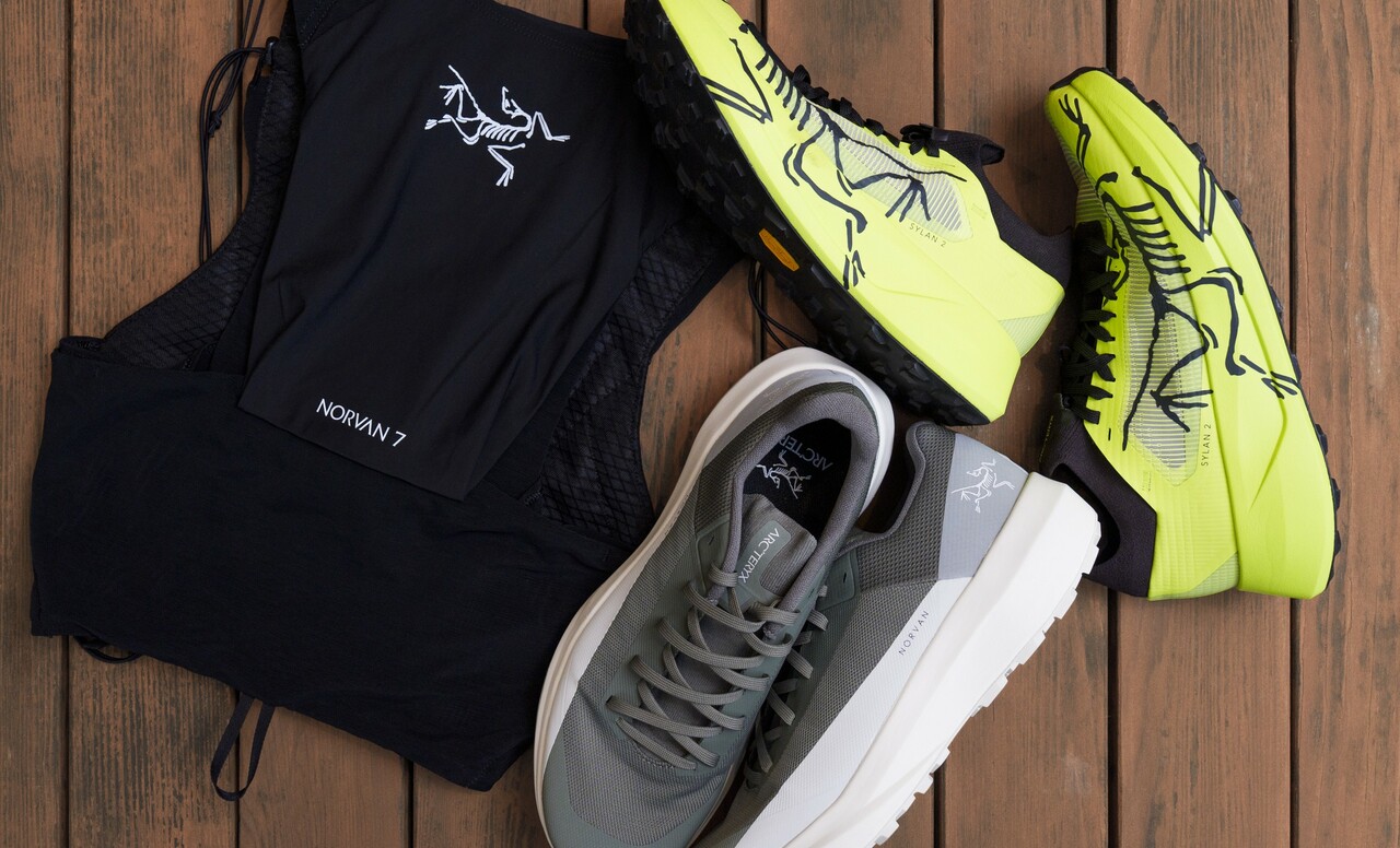 ポップアップでレンタルできるシューズ＆ベスト。