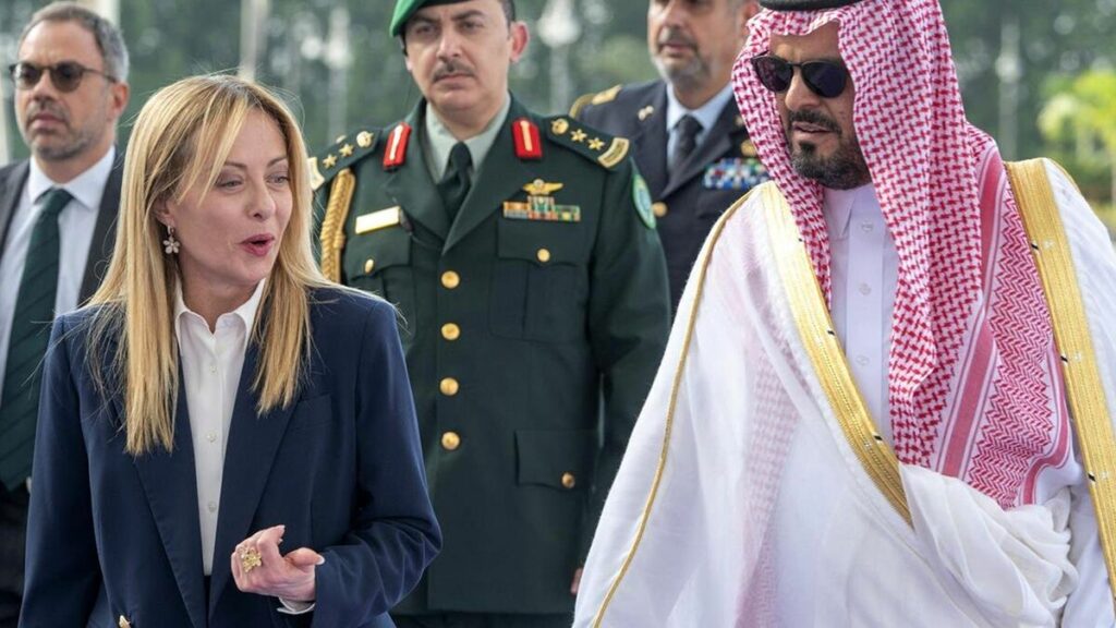 トランプに｢ゴマをする政治家｣とは全然違う…働いて働いて国益を守るイタリア･メローニ首相の絶妙な距離感 | PRESIDENT Online（プレジデントオンライン）