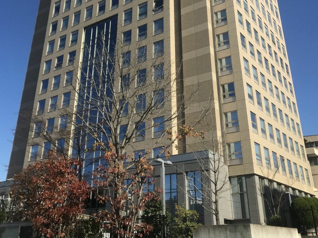 【詳報】栃木県立高の講師、盗撮容疑で逮捕 勤務校内でカメラ数台発見 「性的欲求満たすため」 - 下野新聞社