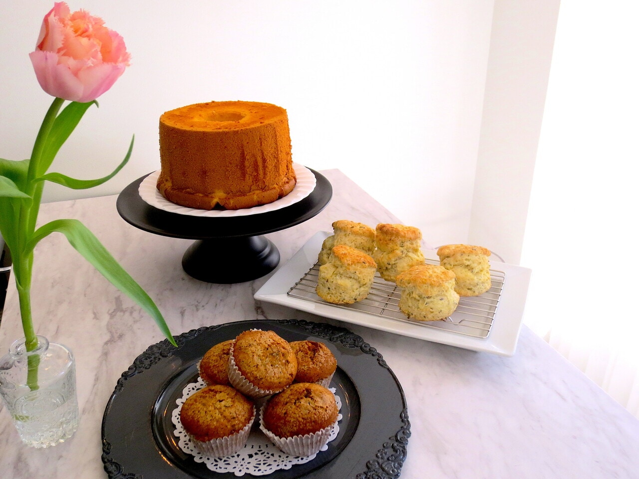 「DISCIPLE DU BONHEUR（ディシプル ドゥ ボヌール）」のお菓子。