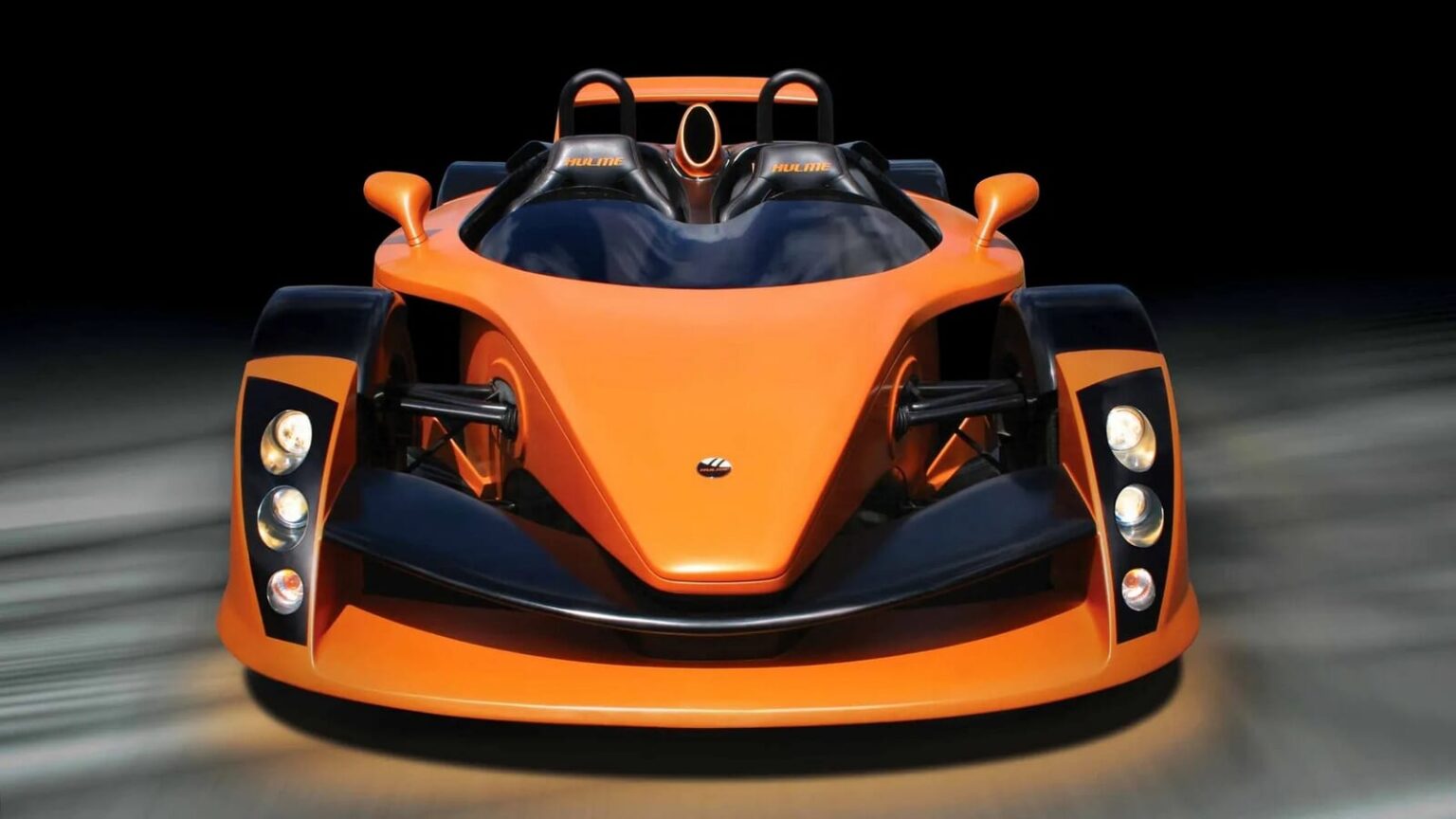 デニー フルムの幻のスーパーカー「フルム Can-Am スパイダー」—ニュージーランド唯一のF1王者に捧げたマシンはなぜ消えたのか | トップギア・ジャパン Top Gear JAPAN