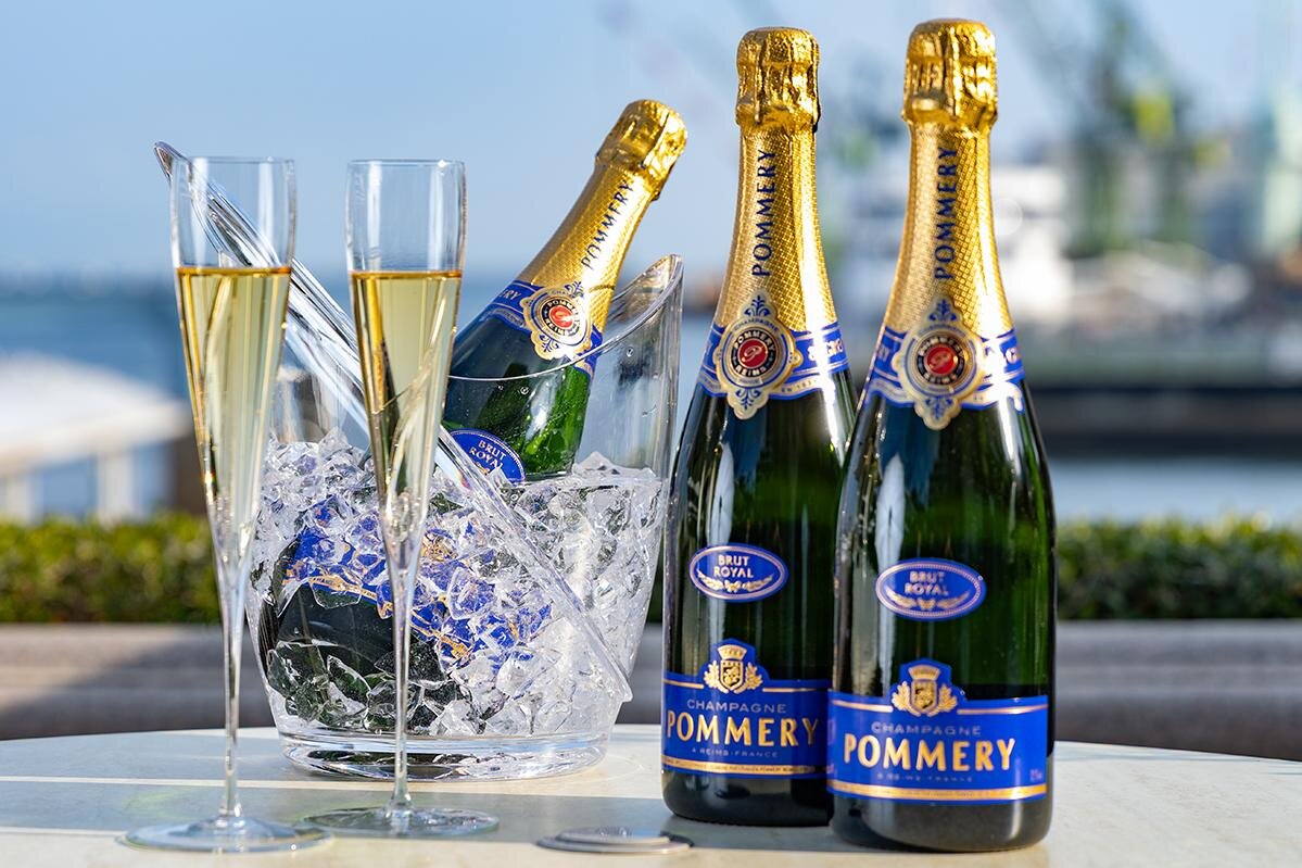 ホテル ラ・スイート神戸ハーバーランド、フランス名門のシャンパン＆料理を開放的なテラスで｜写真2