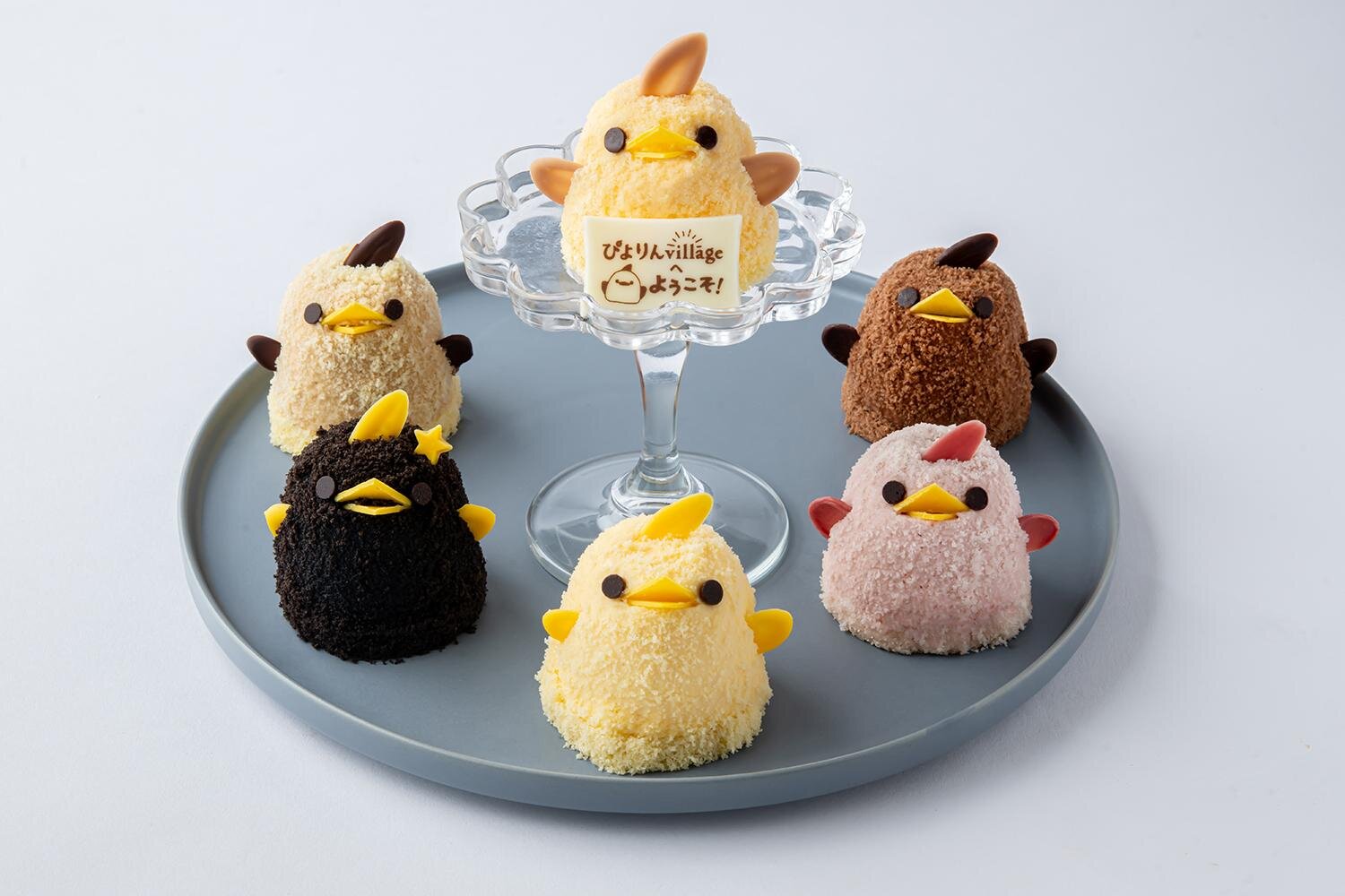 ひよこ型スイーツ「ぴよりん」カフェがJR名古屋駅に、濃厚プリン×竹炭の“星空ぴよりん”など限定メニュー｜写真9