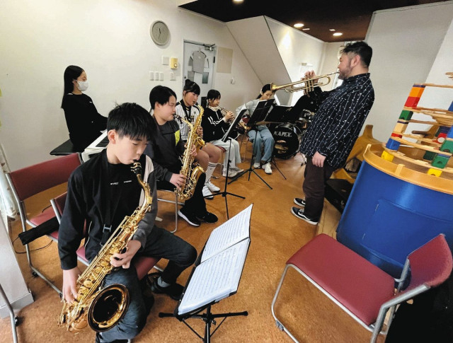 Jazzで地域元気に初音合わせ 加賀、小松拠点 子どもバンド発足