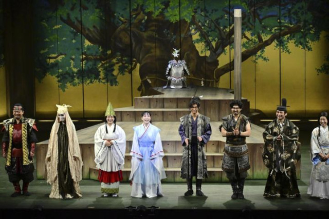 東温「坊っちゃん劇場20年」節目の祝賀公演　「新 鶴姫伝説」400人が観劇