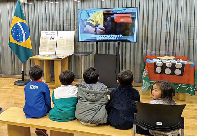 日本・ブラジル、児童ら交流 絵画描き合い 相互理解を 大使館で展示会〈横浜市緑区〉