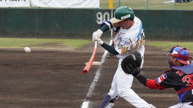 【野球】10失点で連勝ならず 山梨ファイアーウィンズ 4点先制するも投手陣崩れる BCリーグ 星野は3安打2打点