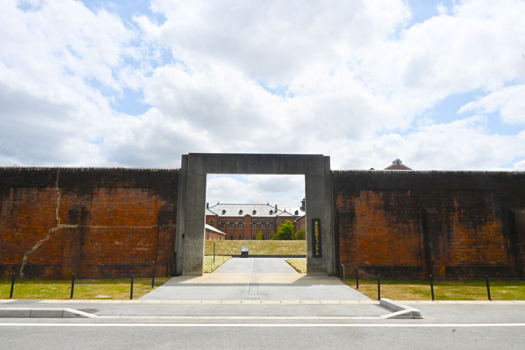 【ついに開業】どこに注目？「奈良監獄ミュージアム」、受刑者が過ごした独房も当時のまま公開 | Lmaga.jp