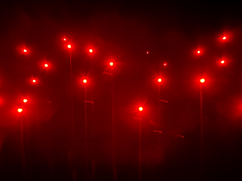 我々の中にある火花 / Solidified SparksteamLab, 2022,  Interactive Digital Installation, Sound: teamLab