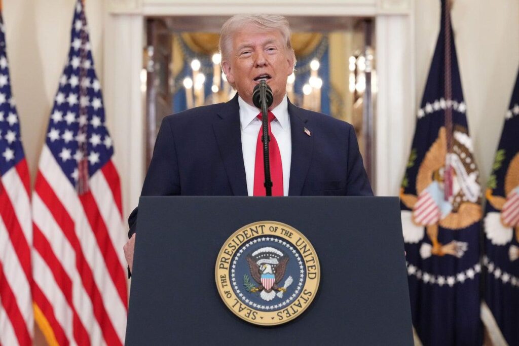 トランプ大統領、不人気な戦争の終わりの見通しを示さない驚くべき不明瞭なイラン演説を行う