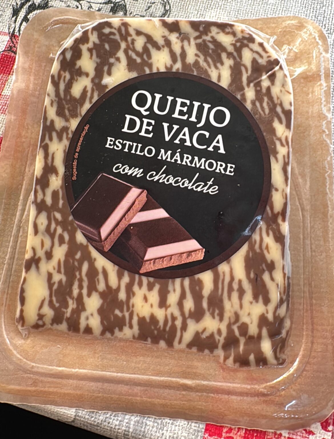 チーズ入りチョコレート