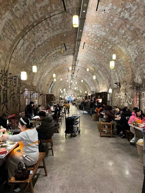 中国の山岳都市・重慶ならではの消費シナリオが、海外からの観光客に全く新しい体験を提供 | Chongqing Liangjiang New Areaのプレスリリース