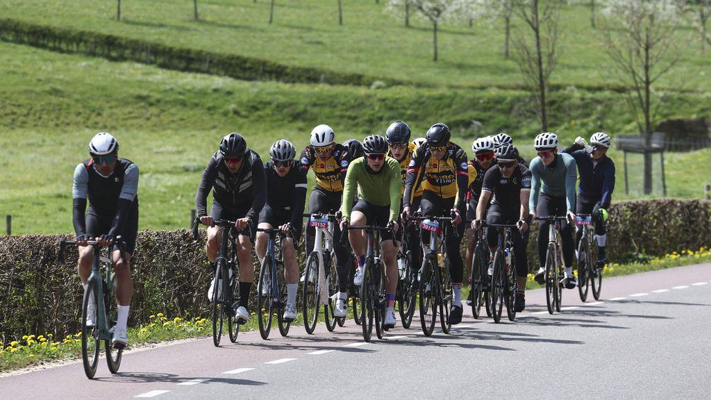 長年にわたり集中的に運動をしている35歳以上の人は心血管疾患のリスクが高い