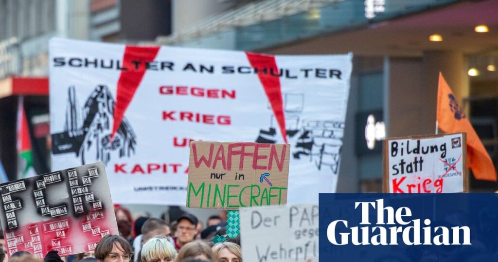 ドイツの新法では男性が海外に長期滞在する場合は軍の許可を得ることが義務付けられている