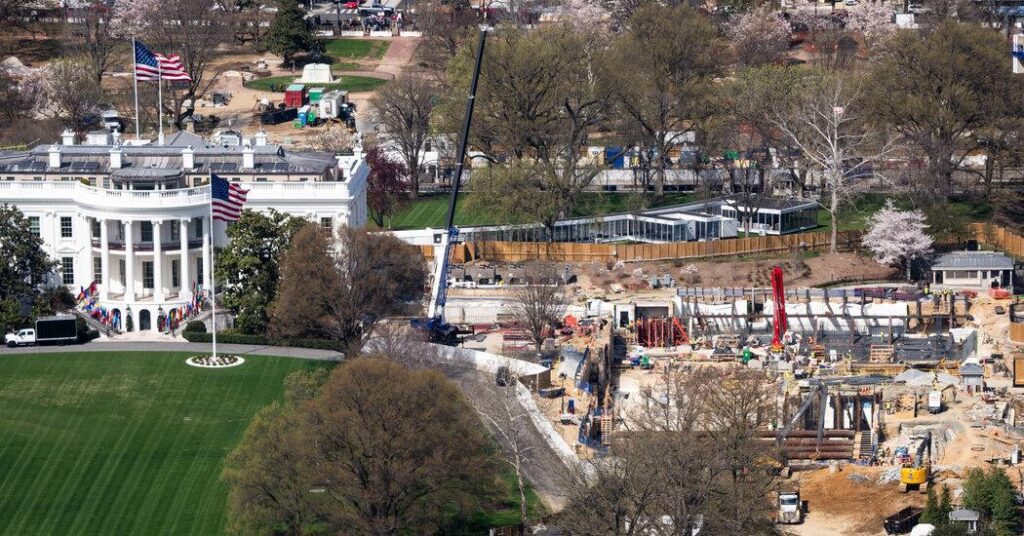 アルセロール・ミタルがトランプのボールルームにスチールを寄付