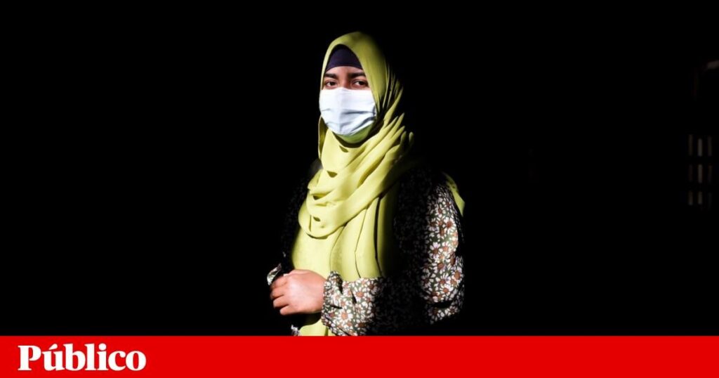 イスラム教徒の女性がカリスバスに乗車するのを妨げたとして運転手が告発される