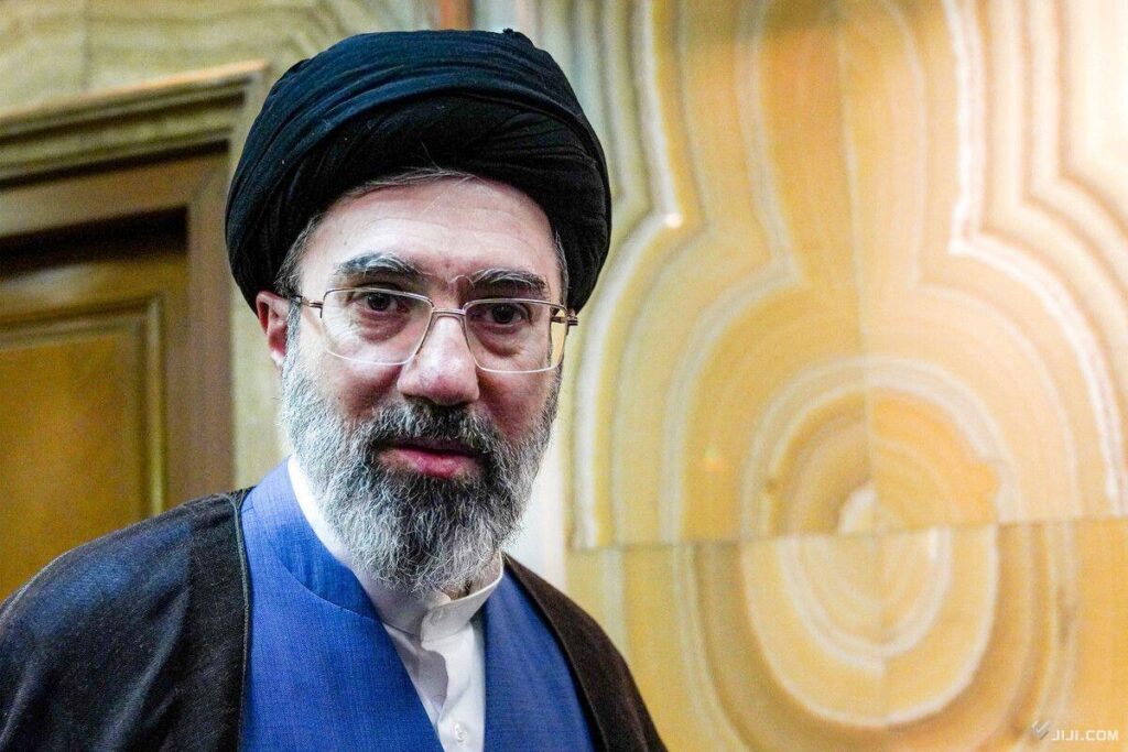 モジタバ師は「意識不明」 イラン聖地で治療か―英紙 ―「重傷を負い、体制指導部のいかなる意思決定にも関与できていない」