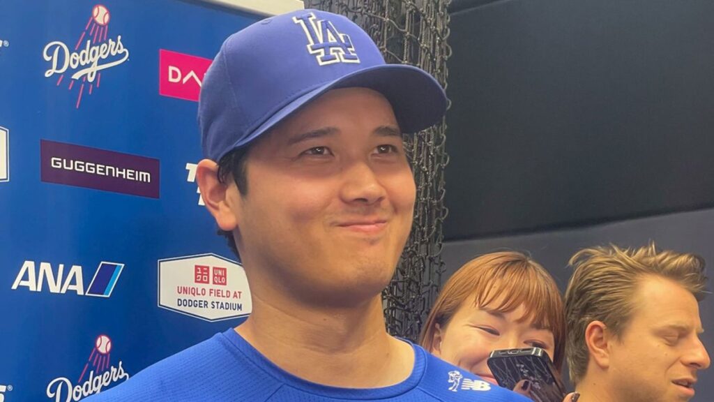 「僕はボールだと思った」 大谷翔平の「しぐさ」が招いた大リーグ初記録、笑いこらえる場面も - 岩手日報