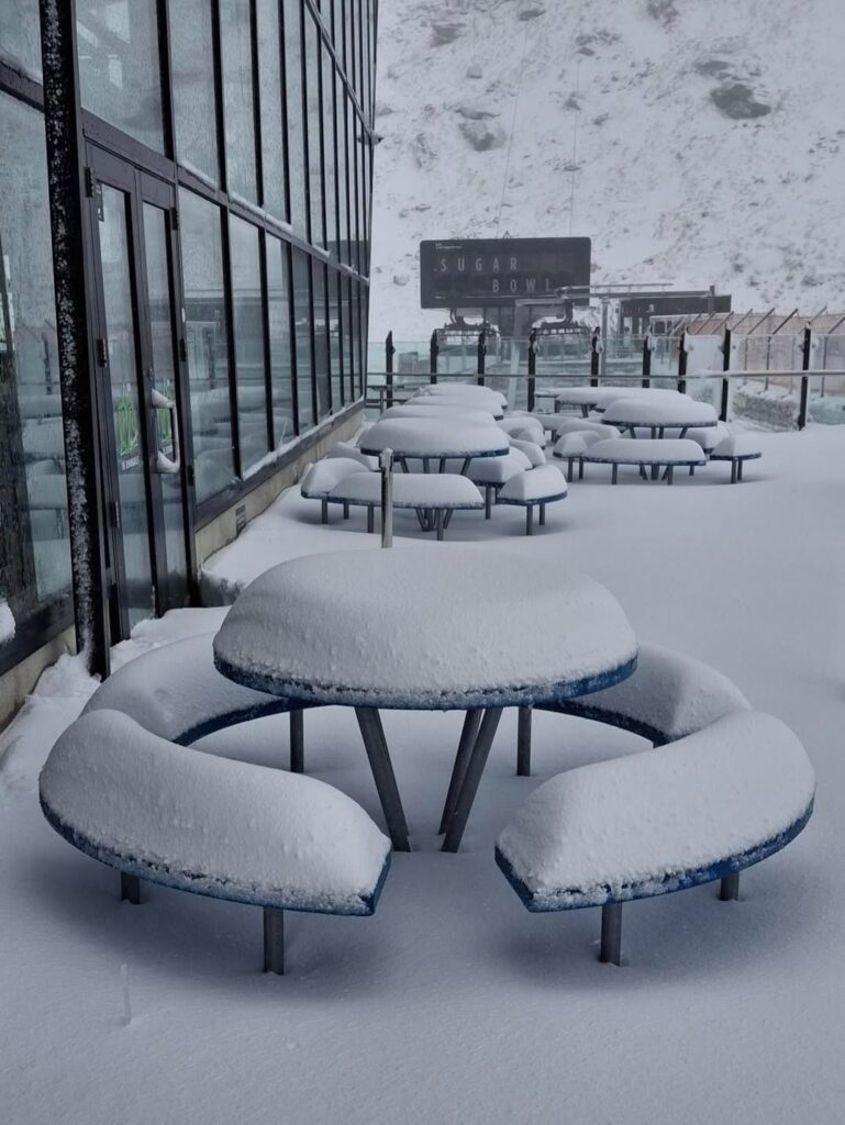 ニュージーランドに4月の雪｜マウントハット＆リマーカブルでシーズン前の好スタート | 日本一わかりやすいスノーボードサイト！DMKsnowboard