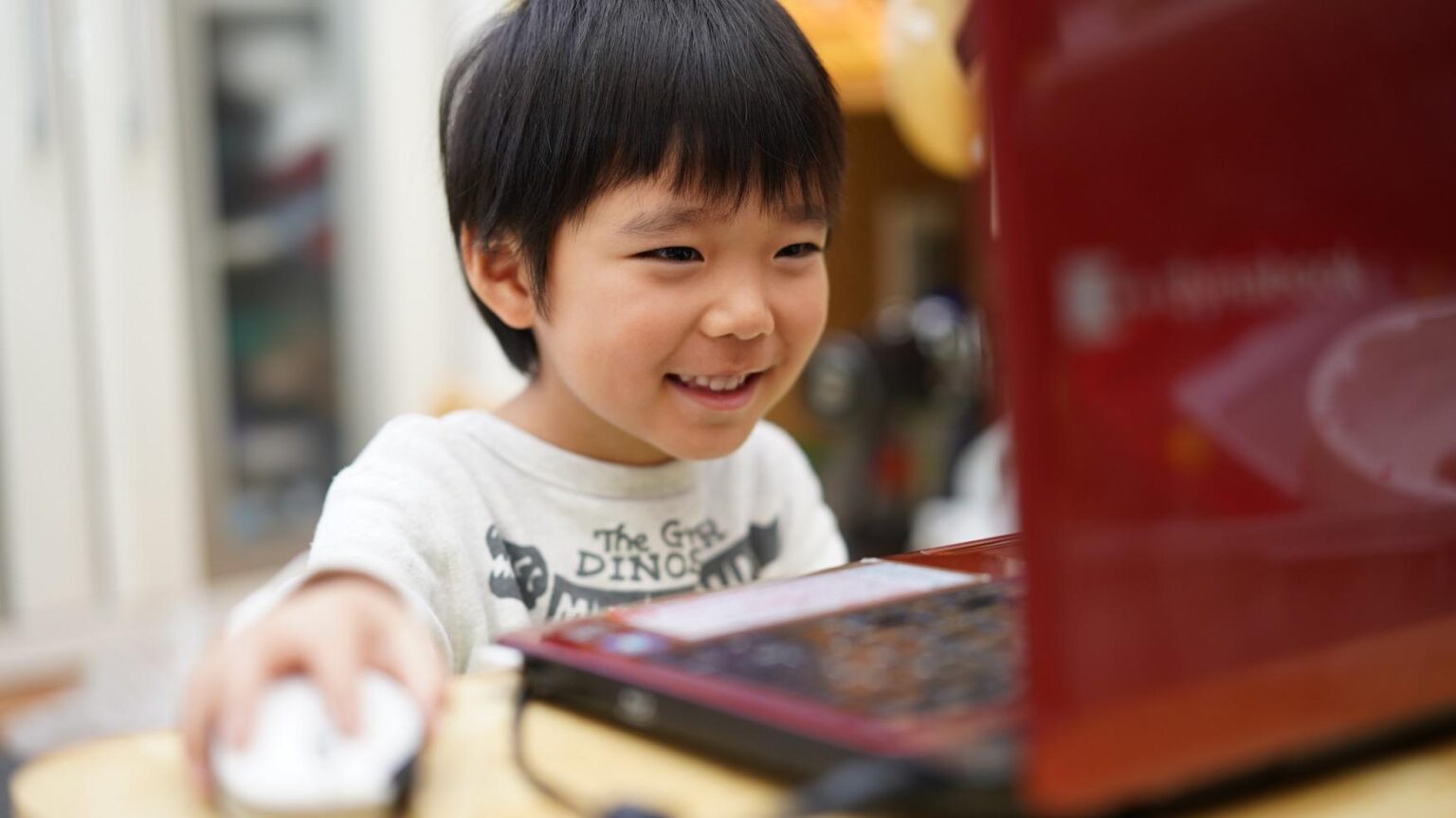 東京都　小学生の生成AIの利用が急増！？　教師も8割活用の時代に家庭で考えるべきこととは（ナナホシ） - エキスパート - Yahoo!ニュース