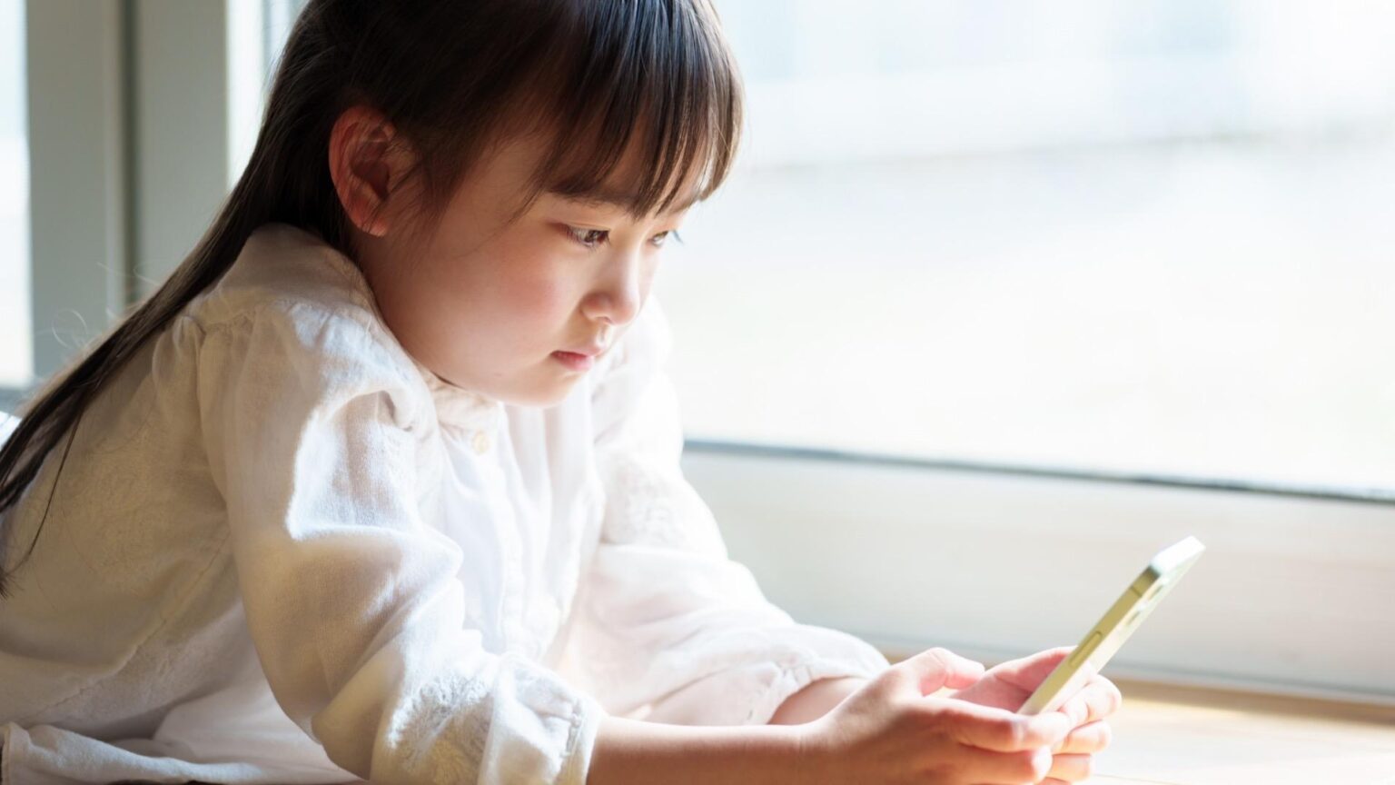 東京都　小学校低学年のスマホ利用が3割超え　進むSNS規制議論と、家庭でできること（ナナホシ） - エキスパート - Yahoo!ニュース