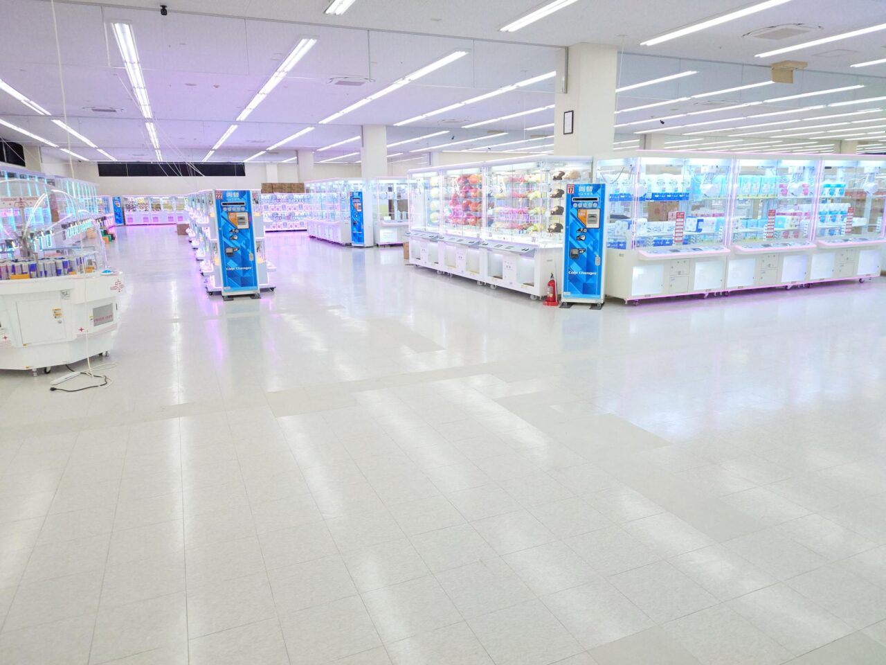 トレジャーランド松阪店の店内