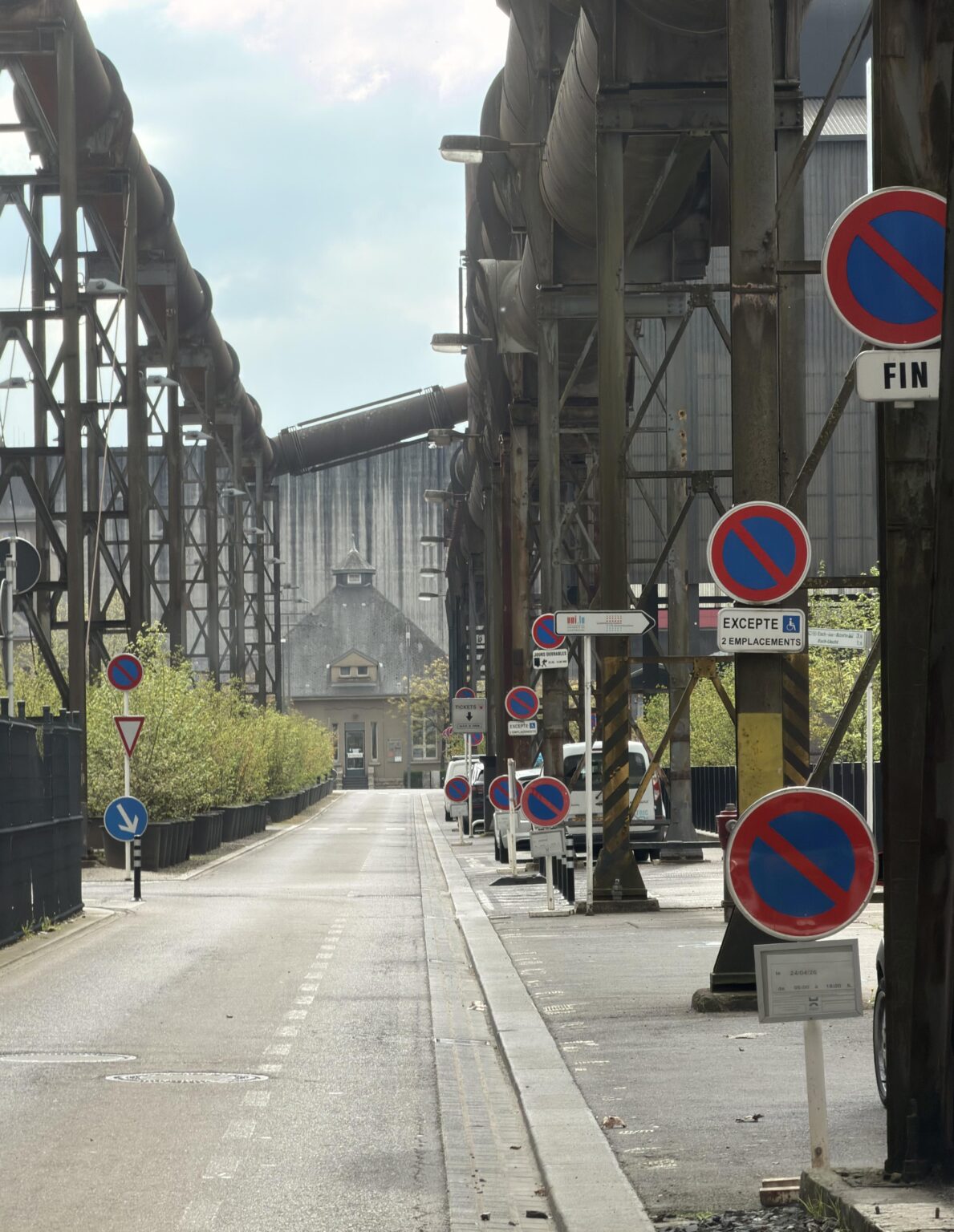 ここに駐車できますか?