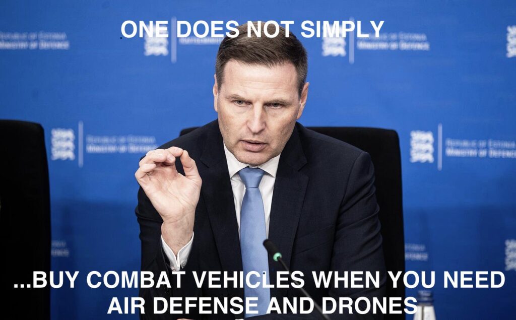 政府は新型戦闘車両の資金を防空とドローン防衛に転用した