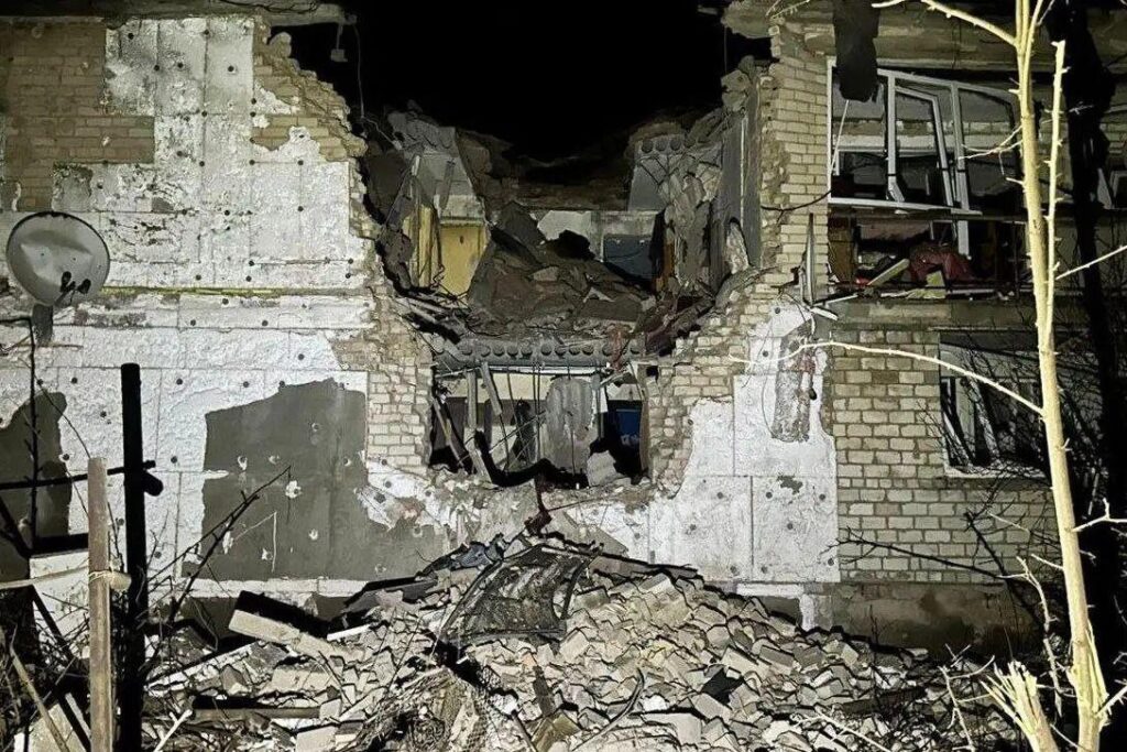 ウクライナ戦争最新情報：燃料価格高騰で攻撃緩和を求める声を無視し、ウクライナがロシアの石油インフラへの攻撃を確認