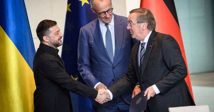 ハンガリーの投票変更を受け、ウクライナがEUから1,060億米ドルの融資パッケージを獲得