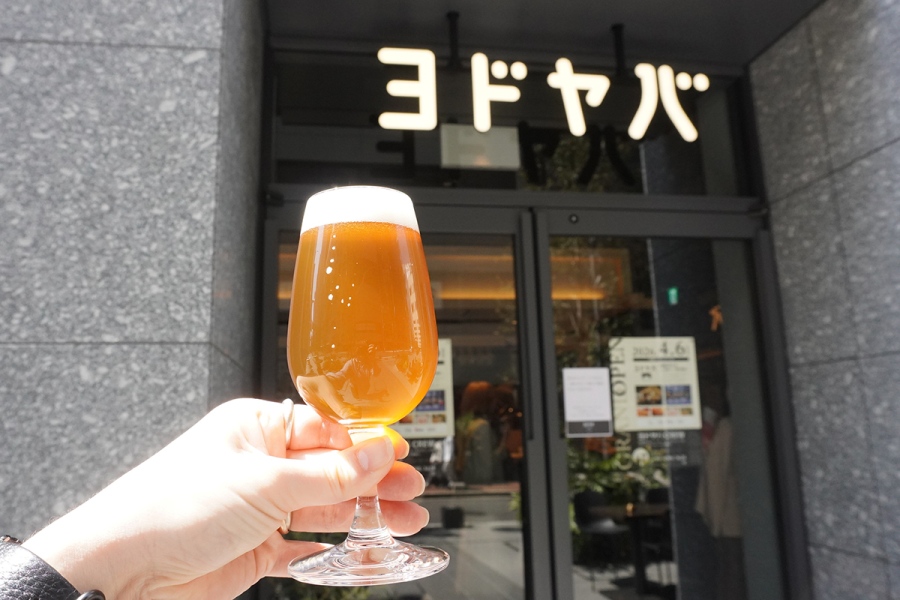 「ヨドヤバ」ではクラフトビールをはじめ、アサヒ、キリン、サッポロ、サントリーのビールも飲める（Lmaga.jp撮影）